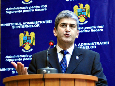 Dictatură militară în ministerul generalilor Gabriel Oprea și Ilie Botoș